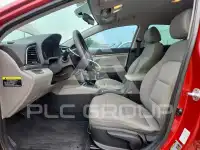 2017 Hyundai Elantra photo