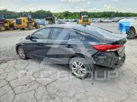 2017 Hyundai Elantra фото