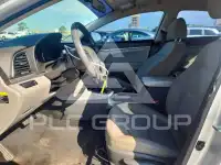 2017 Hyundai Elantra фото