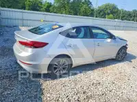 2017 Hyundai Elantra photo