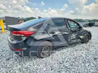 2017 Hyundai Elantra фото