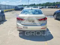 2017 Hyundai Elantra photo