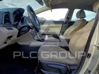 2017 Hyundai Elantra фото