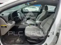 2017 Hyundai Elantra фото
