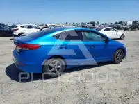 2017 Hyundai Elantra photo