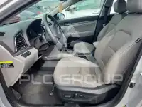 2017 Hyundai Elantra фото