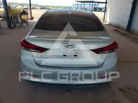 2017 Hyundai Elantra фото