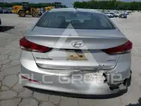 2017 Hyundai Elantra photo