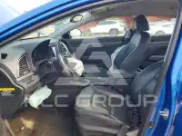 2017 Hyundai Elantra фото