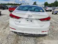 2017 Hyundai Elantra photo
