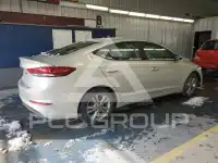 2017 Hyundai Elantra фото