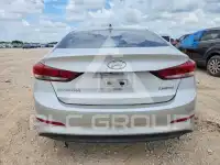 2017 Hyundai Elantra photo