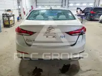 2017 Hyundai Elantra photo