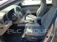 2017 Hyundai Elantra photo