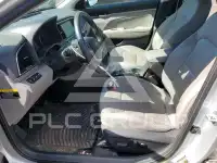 2017 Hyundai Elantra photo