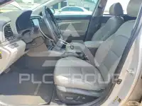 2017 Hyundai Elantra фото