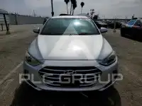 2017 Hyundai Elantra фото