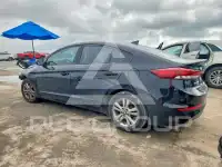 2017 Hyundai Elantra фото