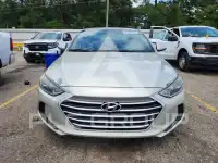 2017 Hyundai Elantra фото