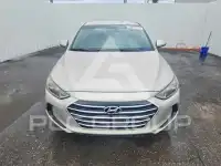 2017 Hyundai Elantra photo