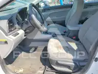 2017 Hyundai Elantra фото