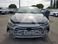2017 Hyundai Elantra photo