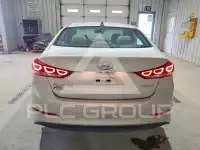 2017 Hyundai Elantra фото