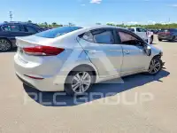 2017 Hyundai Elantra photo