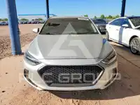 2017 Hyundai Elantra photo