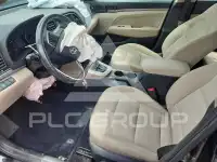 2017 Hyundai Elantra фото