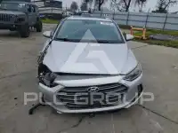 2017 Hyundai Elantra photo