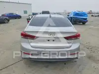 2017 Hyundai Elantra photo
