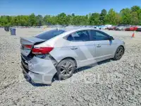 2017 Hyundai Elantra фото