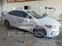 2017 Hyundai Elantra photo