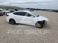 2017 Hyundai Elantra photo