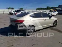 2017 Hyundai Elantra фото