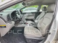 2017 Hyundai Elantra фото