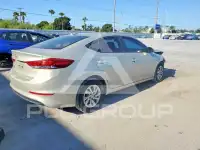 2017 Hyundai Elantra photo
