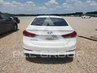 2017 Hyundai Elantra photo