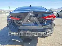 2017 Hyundai Elantra photo