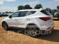 2017 Hyundai Santa Fe photo