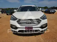 2017 Hyundai Santa Fe photo