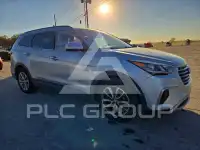 2017 Hyundai Santa Fe photo