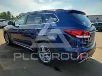 2017 Hyundai Santa Fe photo