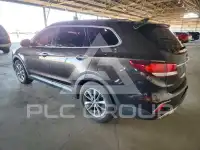 2017 Hyundai Santa Fe photo