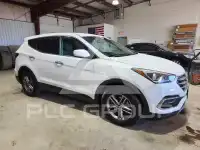 2017 Hyundai Santa Fe photo