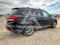 2017 Hyundai Santa Fe photo