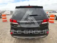 2017 Hyundai Santa Fe photo