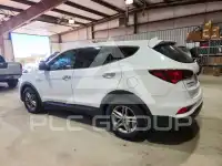 2017 Hyundai Santa Fe photo