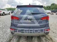 2017 Hyundai Santa Fe photo